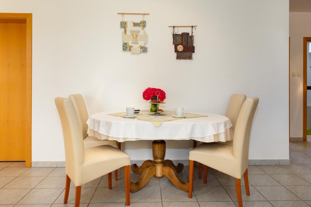 Apartman Snjezana Malinska Dış mekan fotoğraf