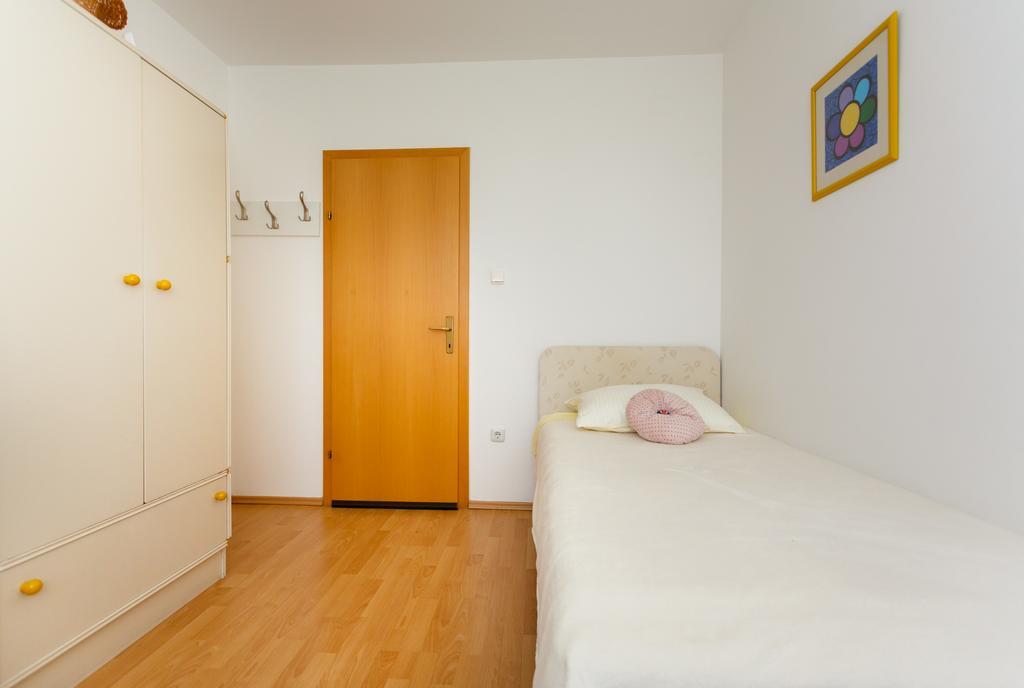 Apartman Snjezana Malinska Dış mekan fotoğraf