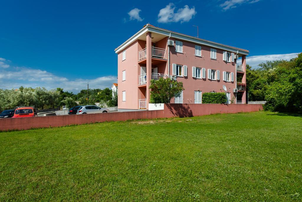 Apartman Snjezana Malinska Dış mekan fotoğraf